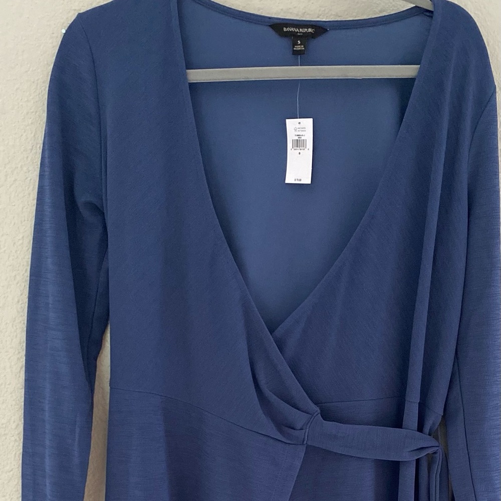 Banana Republic wrap dress- NWT size small